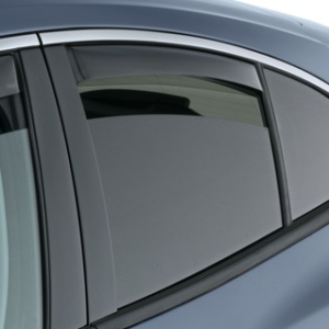 ClimAir®* Deflektor stranskega stekla za okna zadnjih vrat, črn